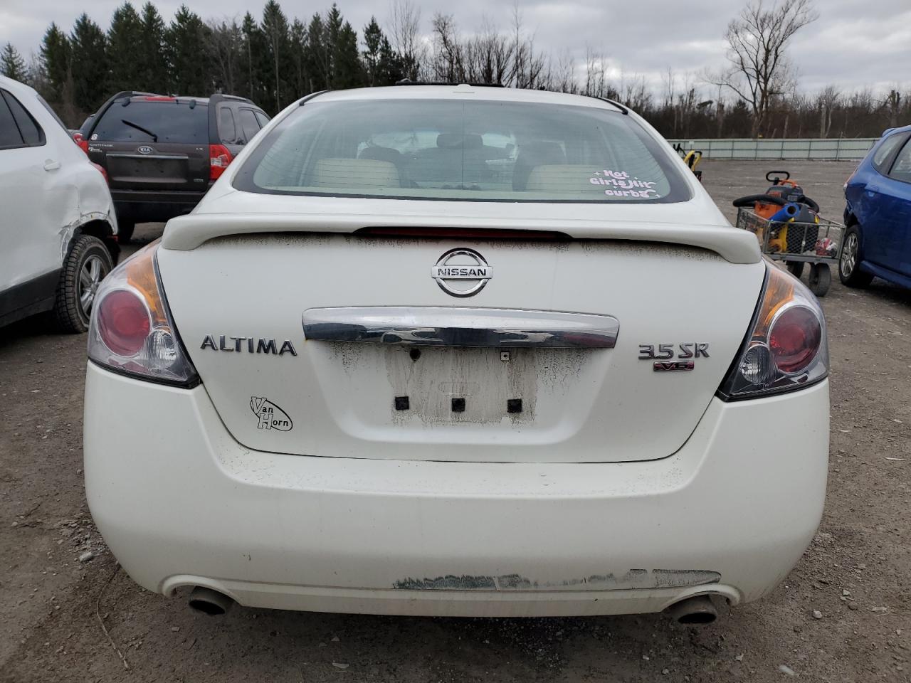 2010 Nissan Altima - Image 6
