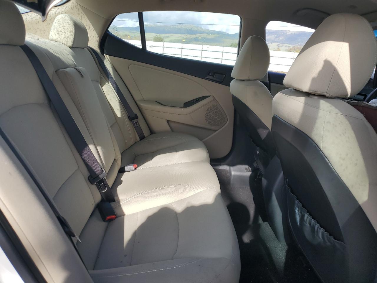 2012 Kia Optima - Image 10