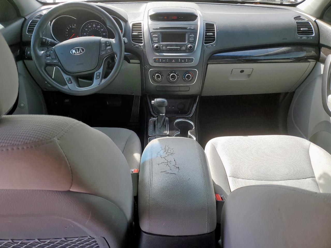 2014 Kia Sorento - Image 8