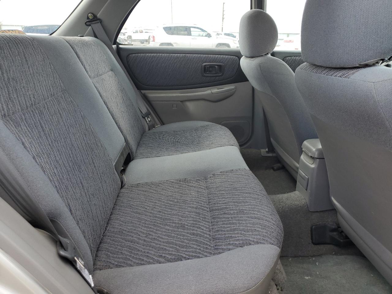 2000 Subaru Impreza - Image 11