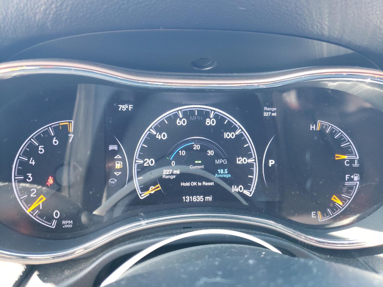 2014 Jeep Grand Cherokee - Image 9