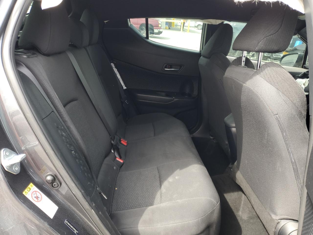 2019 Toyota C-HR - Image 10