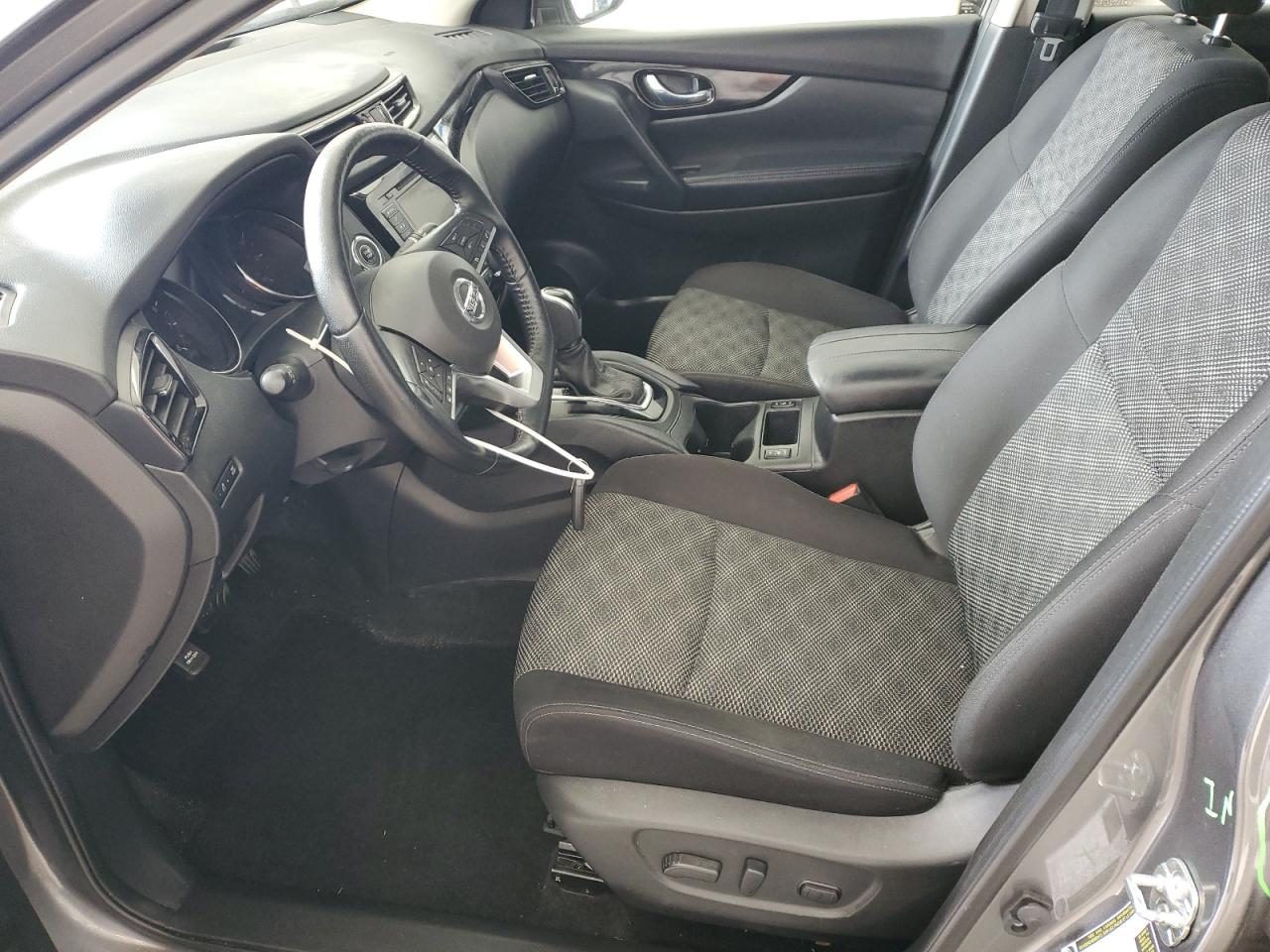 2021 Nissan Rogue - Image 7
