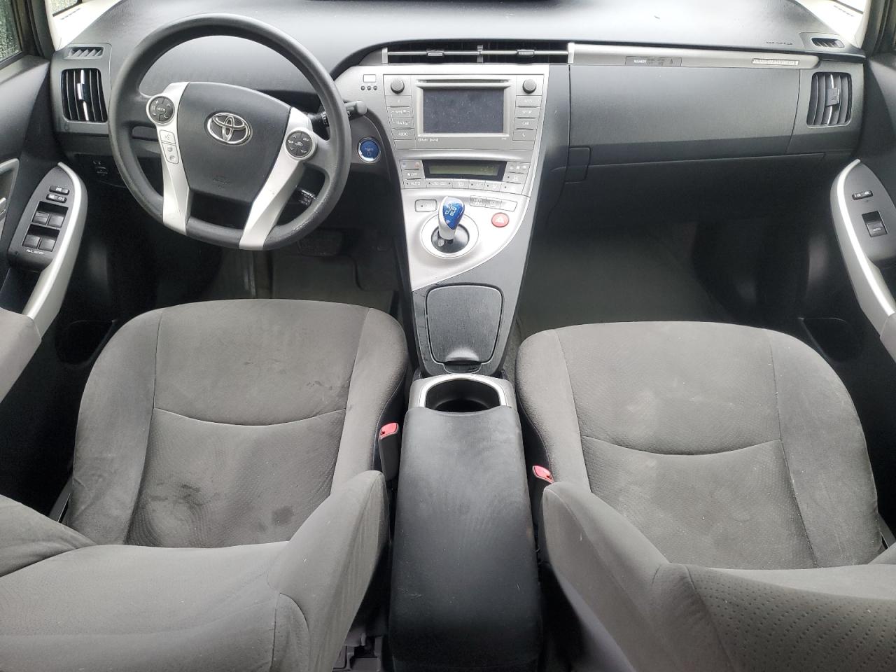 2012 Toyota Prius - Image 8