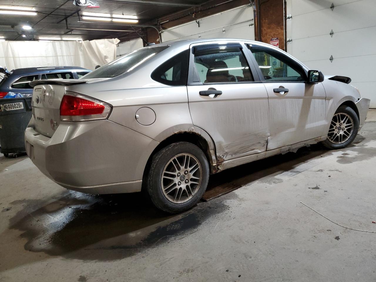 2010 Ford Focus - Image 3