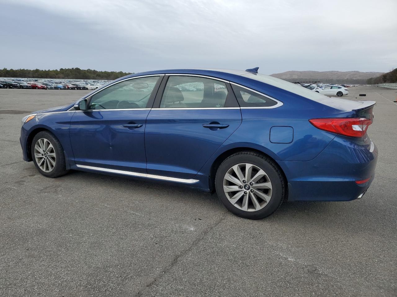 2017 Hyundai Sonata - Image 2