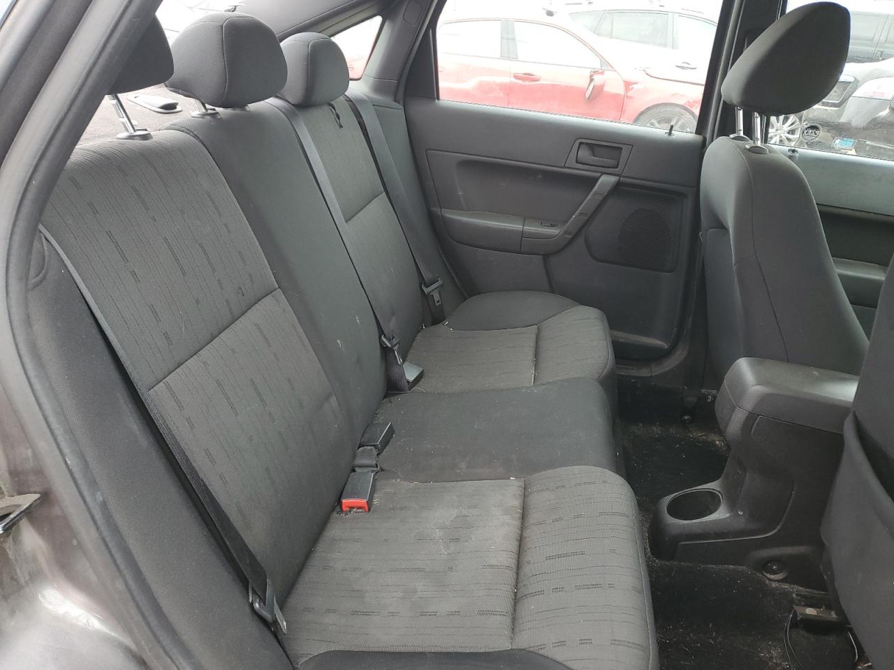 2010 Ford Focus - Image 10