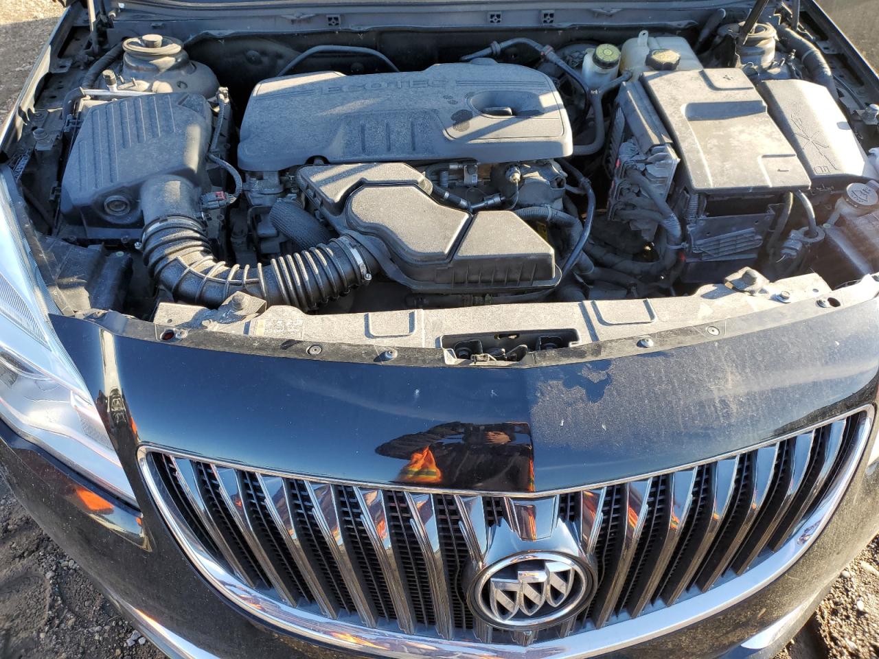 2015 Buick Regal - Image 11