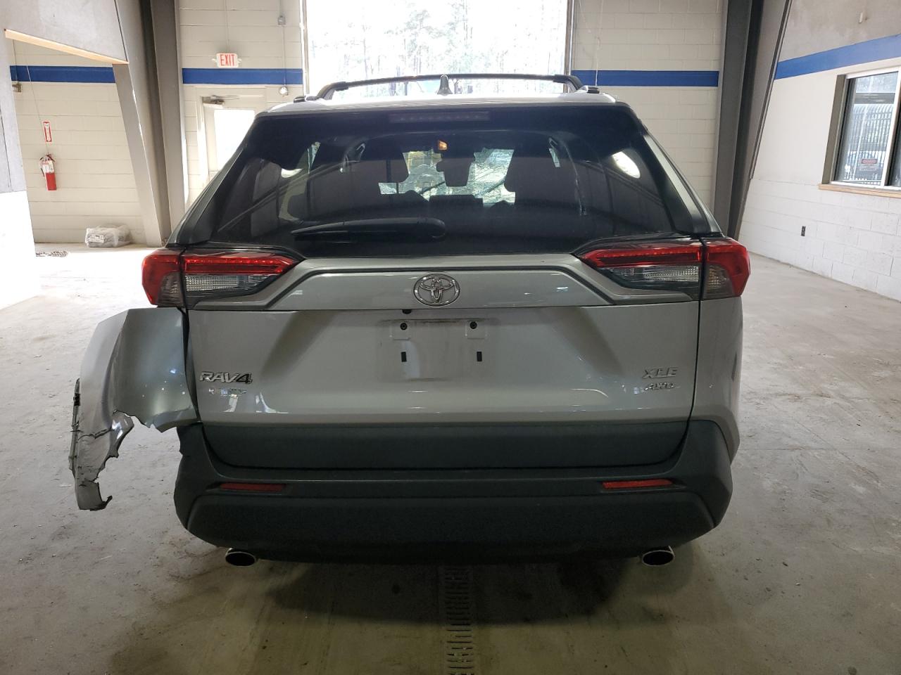 2021 Toyota RAV 4 - Image 6