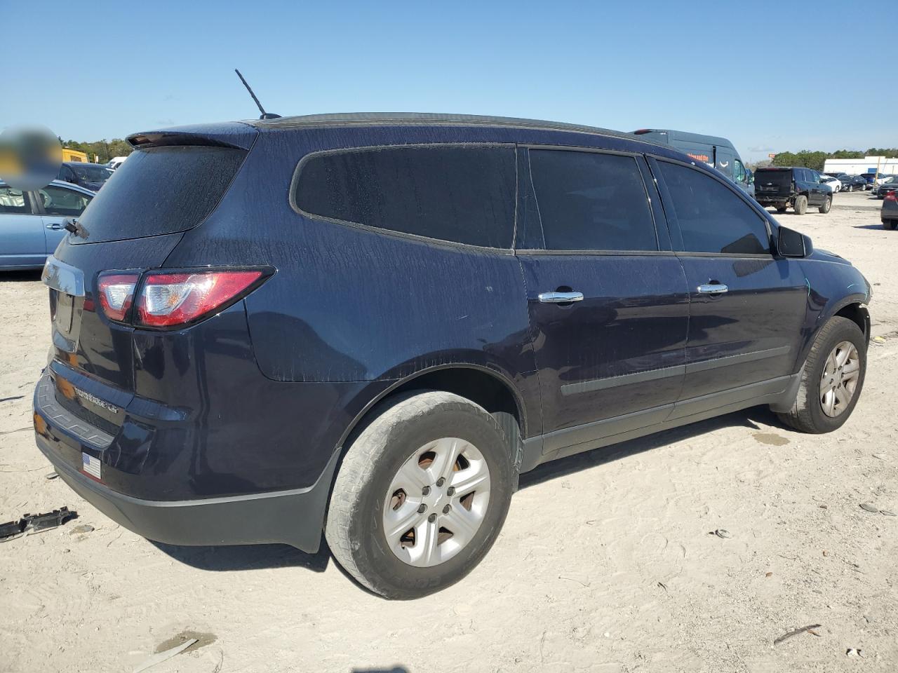 2015 Chevrolet Traverse - Image 3