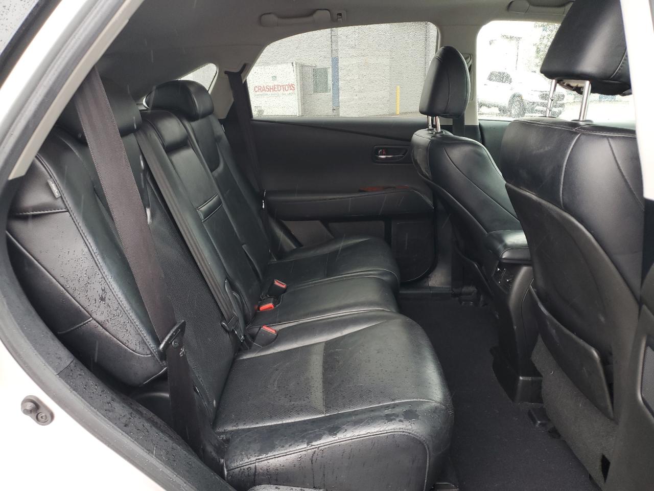2010 Lexus RX - Image 11