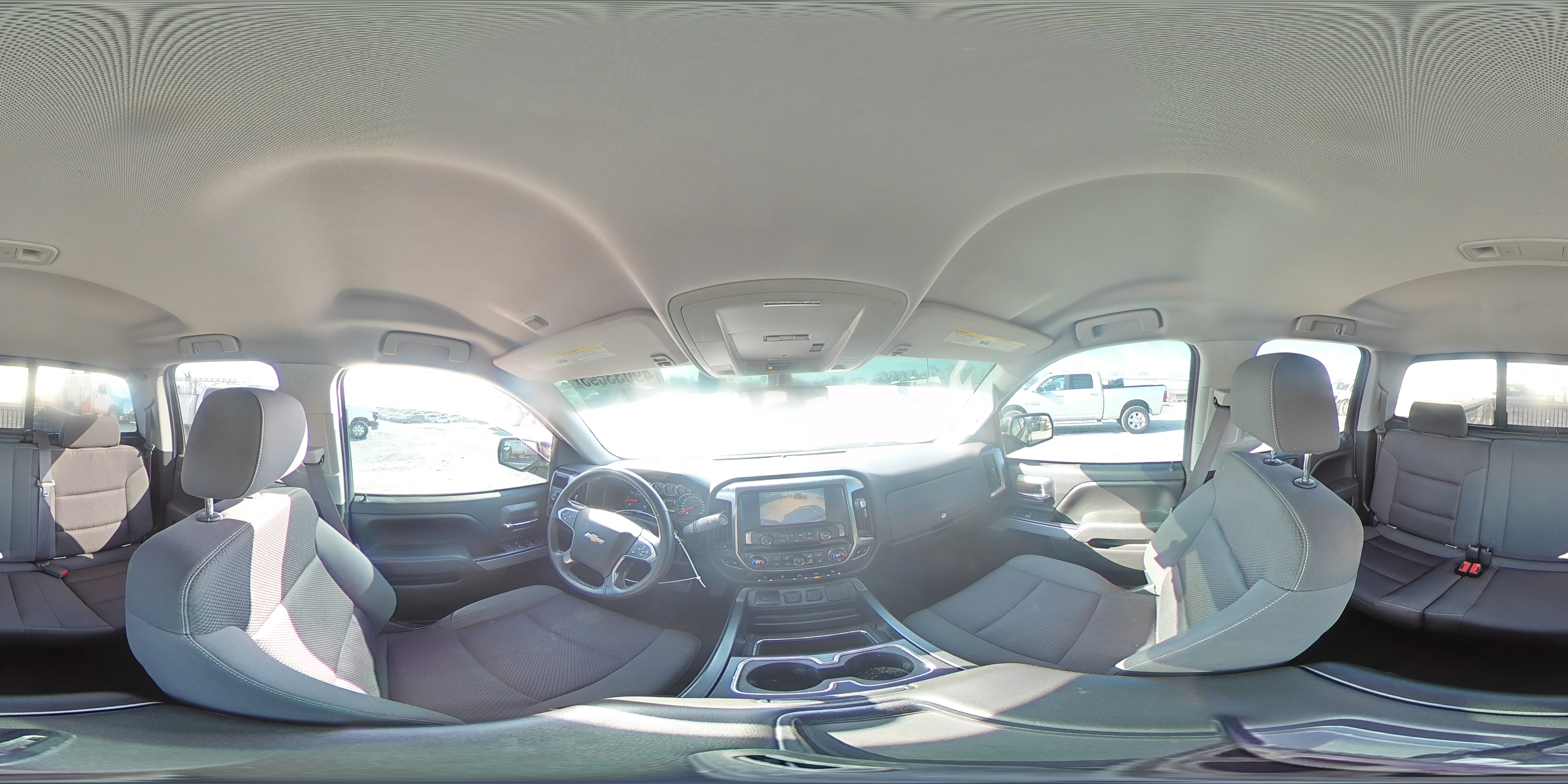 2015 Chevrolet Silverado - Image 12