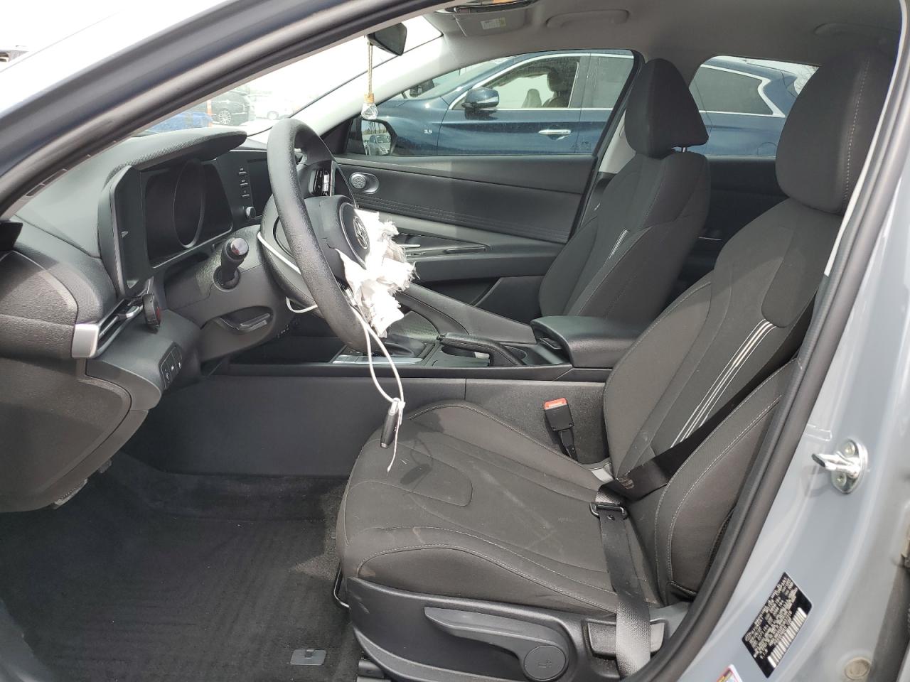 2023 Hyundai Elantra - Image 7