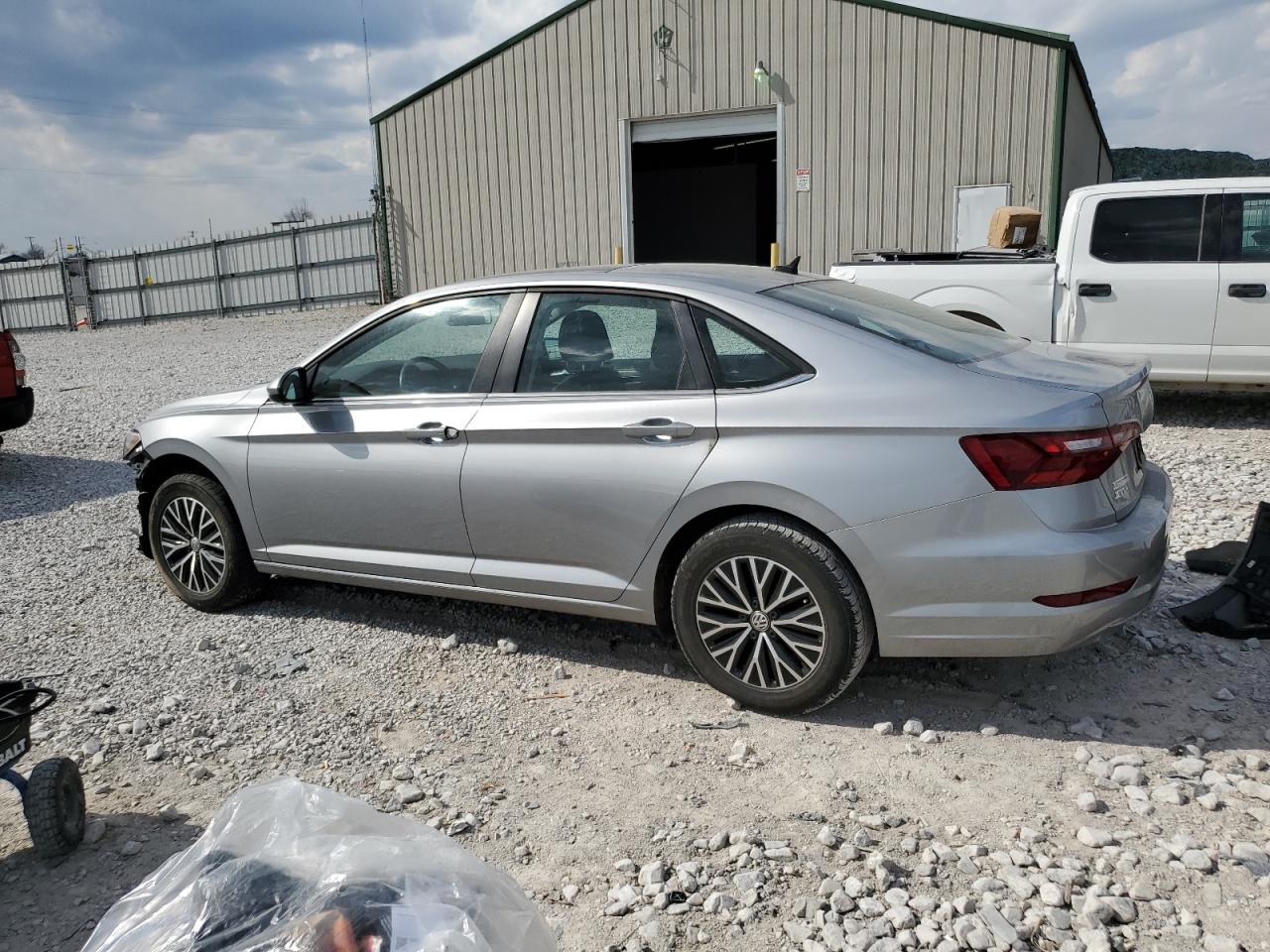 2021 Volkswagen Jetta - Image 2