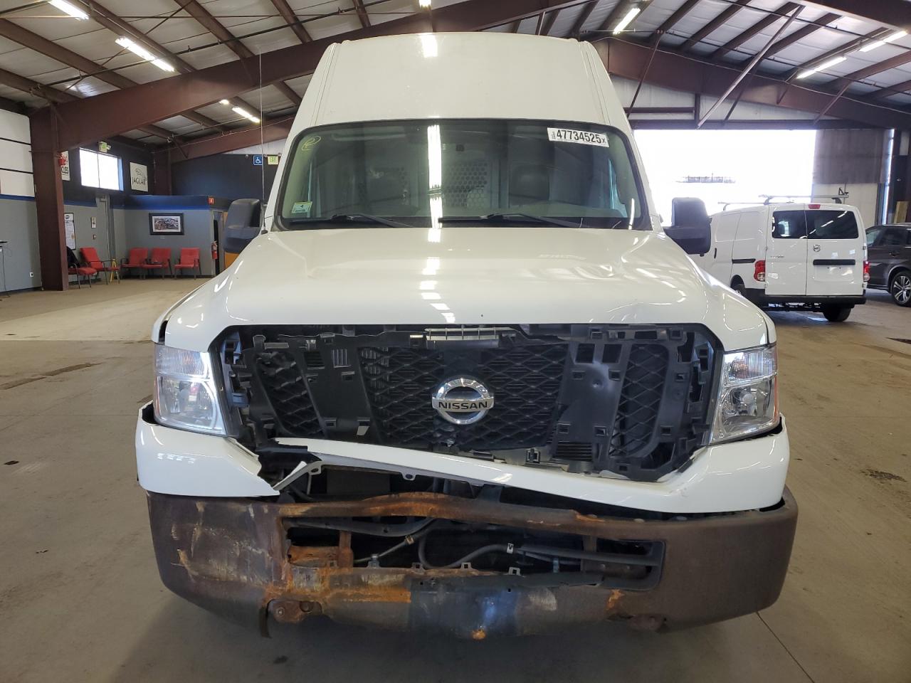 2012 Nissan NV - Image 5