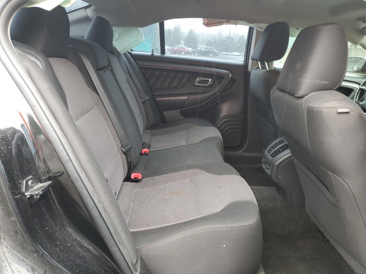 2011 Ford Taurus - Image 11