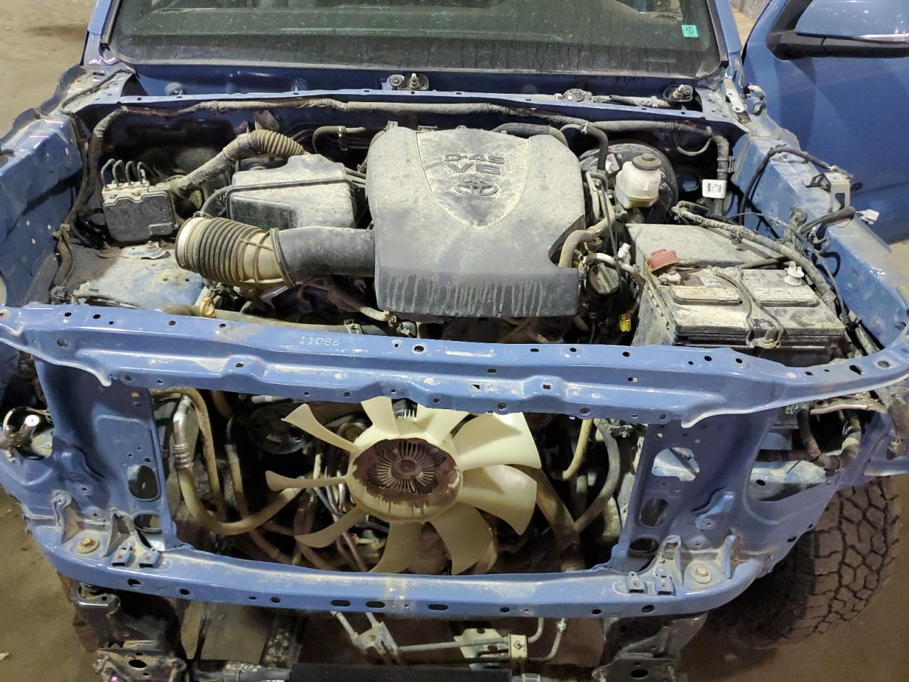 2019 Toyota Tacoma - Image 11