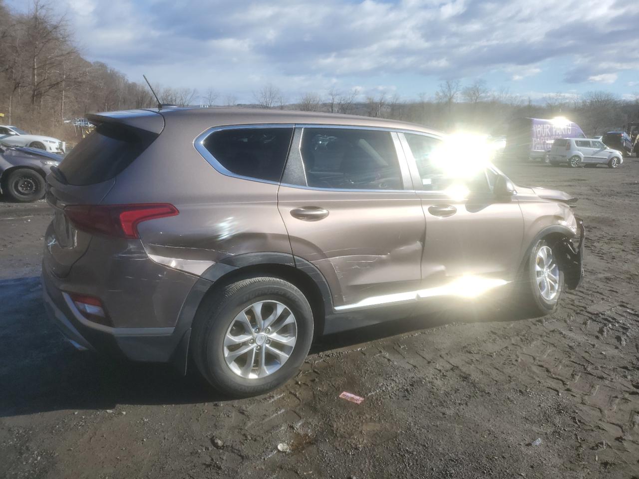 2020 Hyundai Santa Fe - Image 3