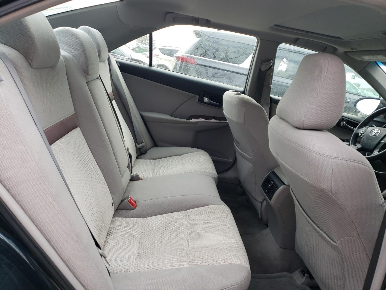 2012 Toyota Camry - Image 10