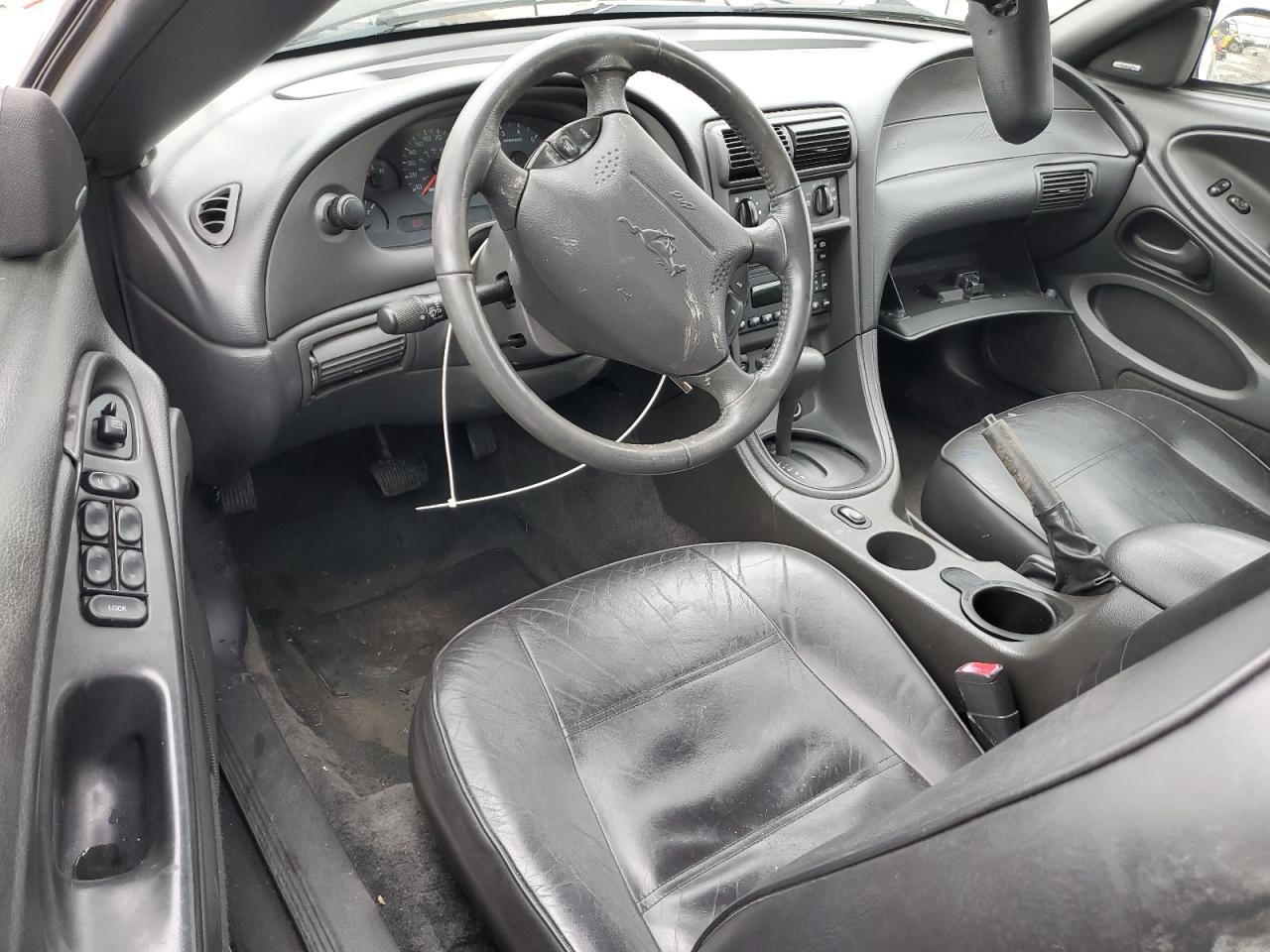 2003 Ford Mustang - Image 8