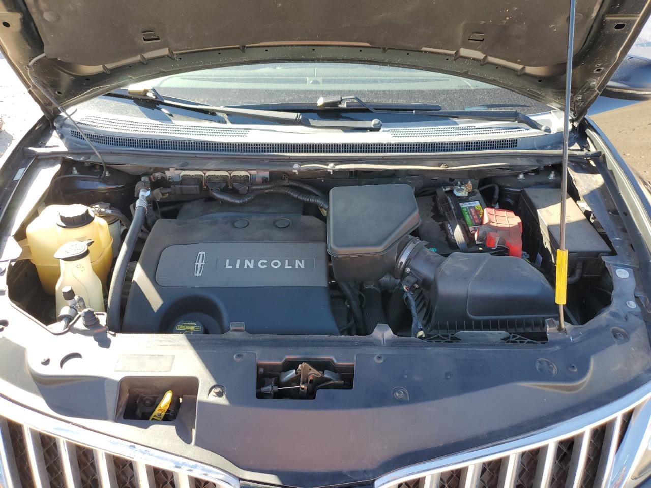 2013 Lincoln MKX - Image 13