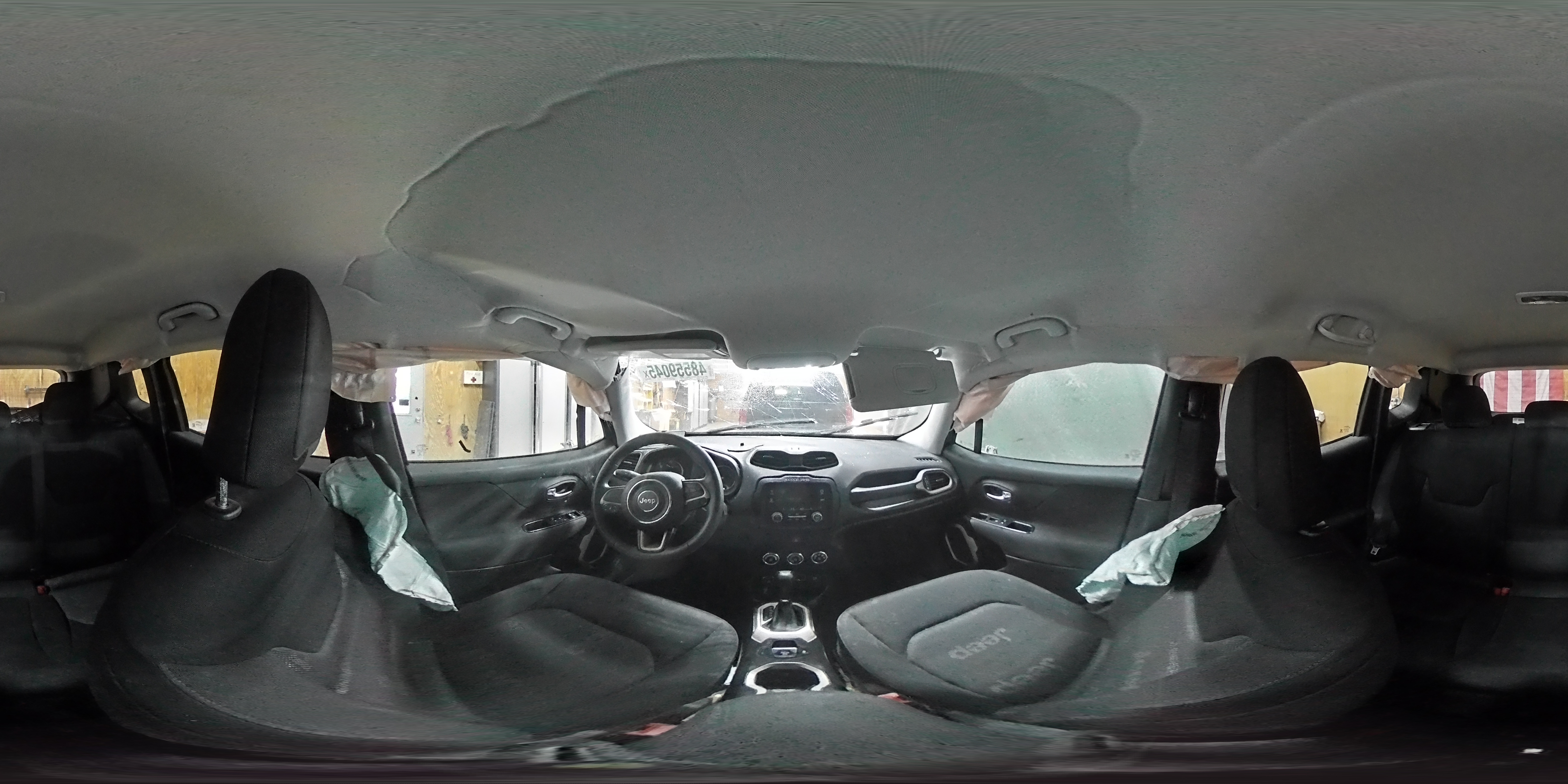2017 Jeep Renegade - Image 13