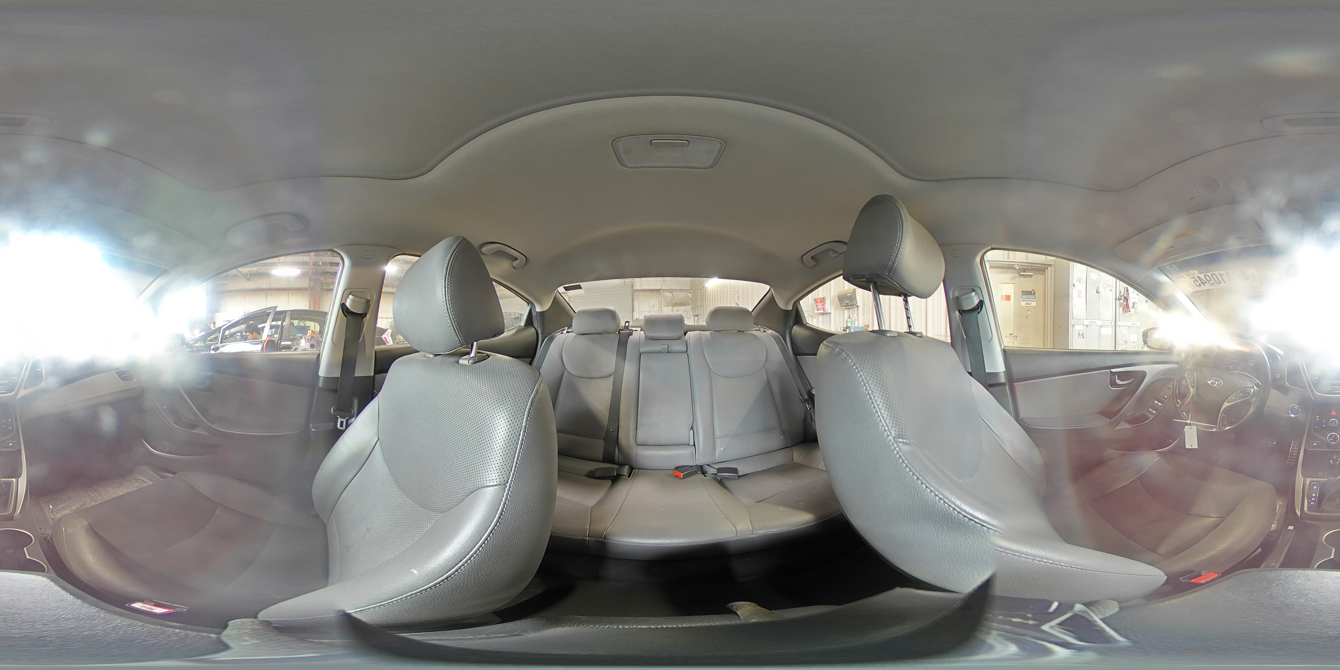 2014 Hyundai Elantra - Image 13