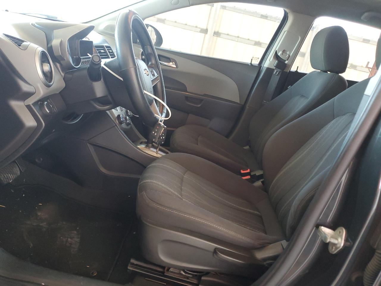2014 Chevrolet Sonic - Image 7