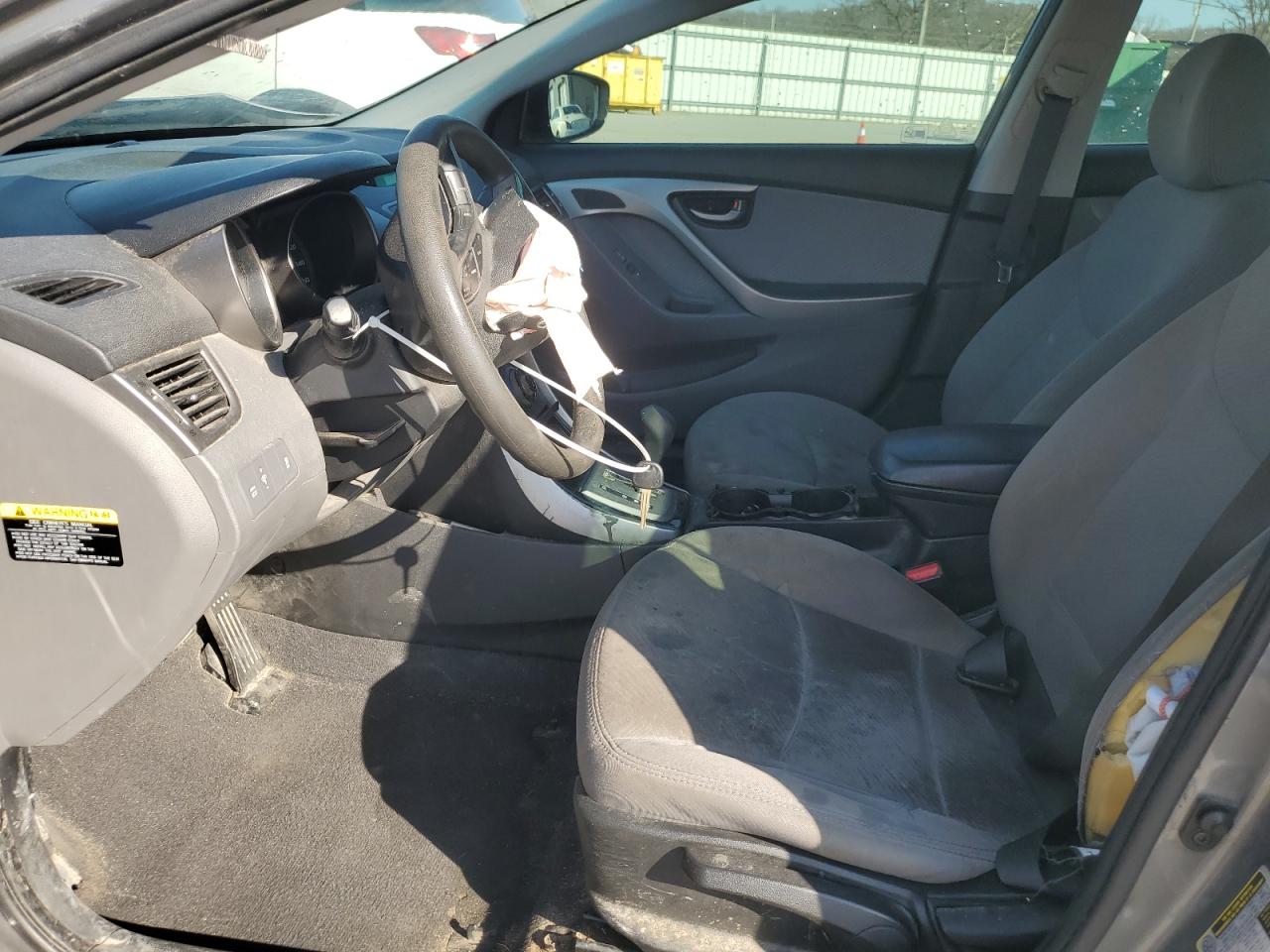 2013 Hyundai Elantra - Image 7