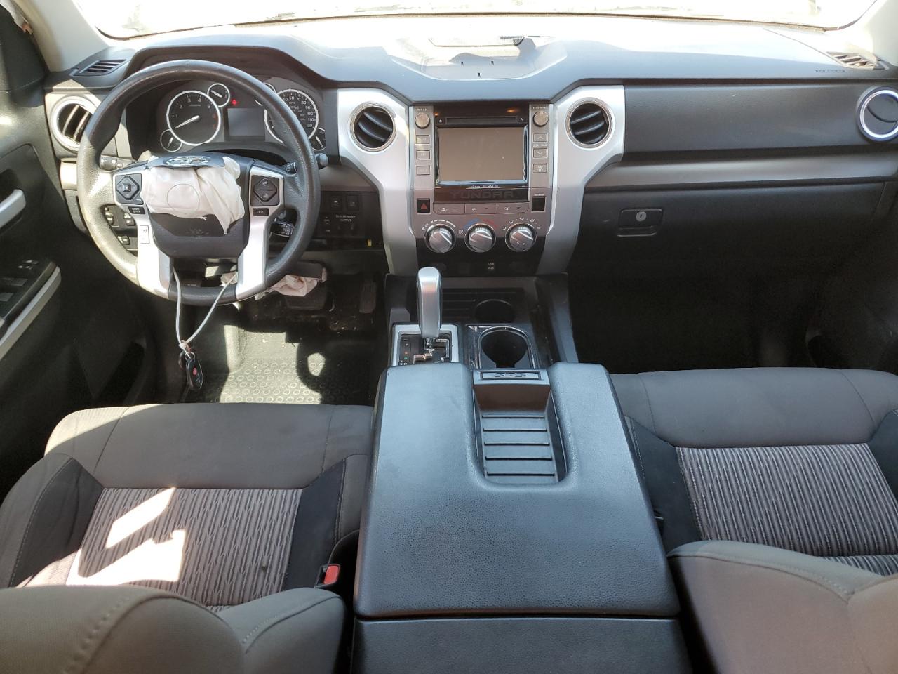 2017 Toyota Tundra - Image 8