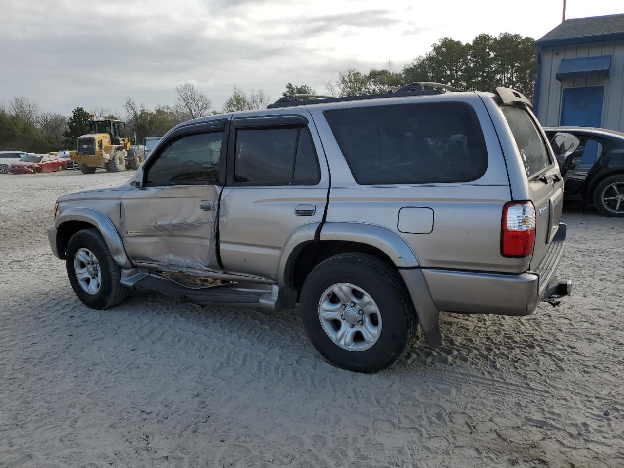 2002 Toyota 4Runner - Image 2