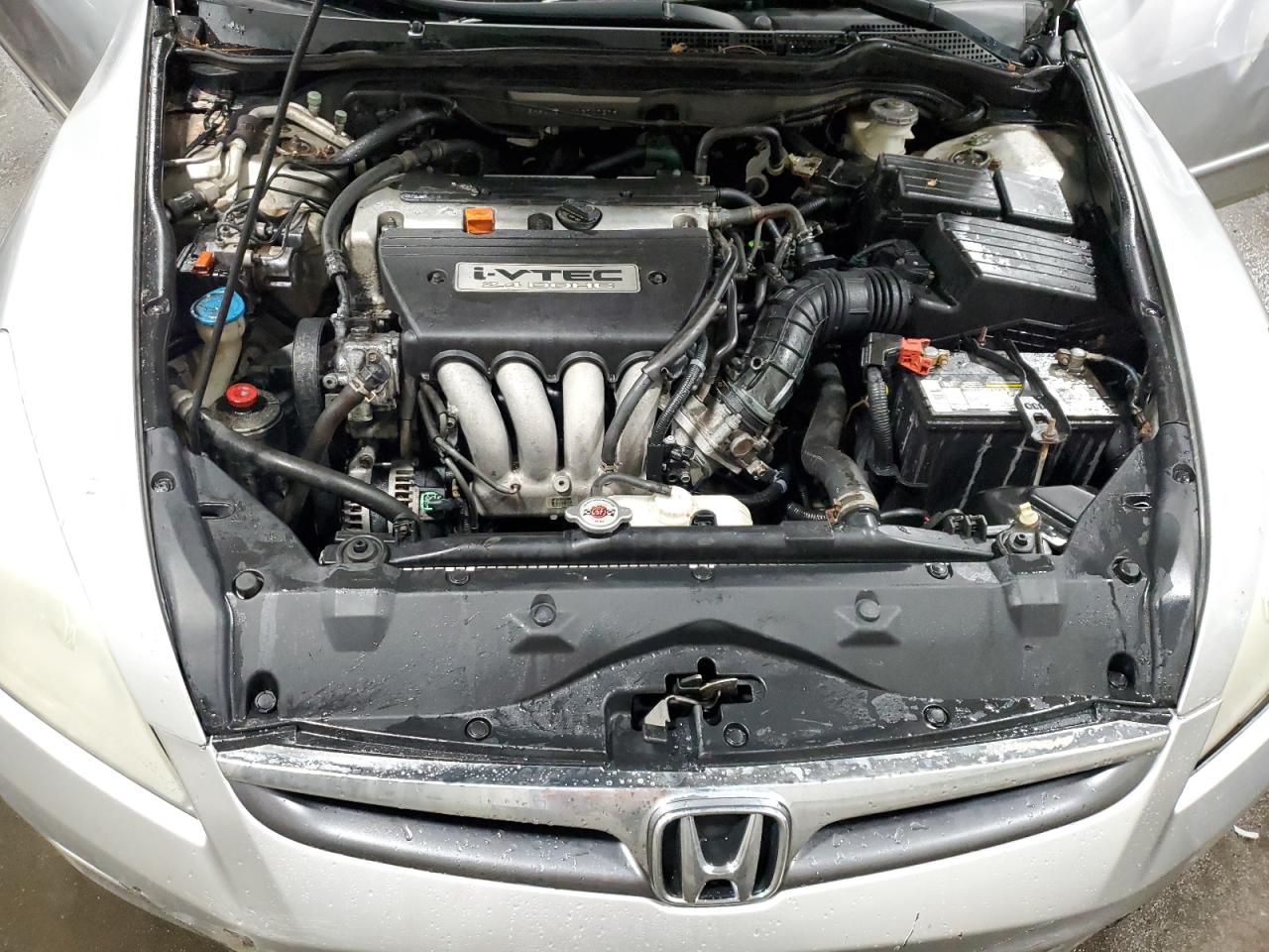 2007 Honda Accord - Image 11