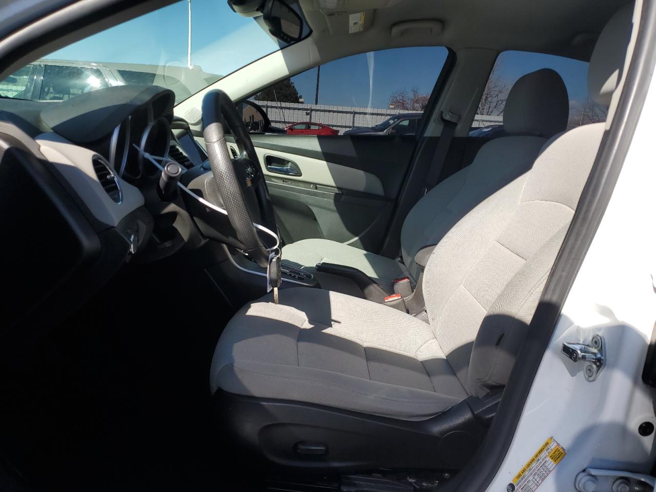2015 Chevrolet Cruze - Image 7