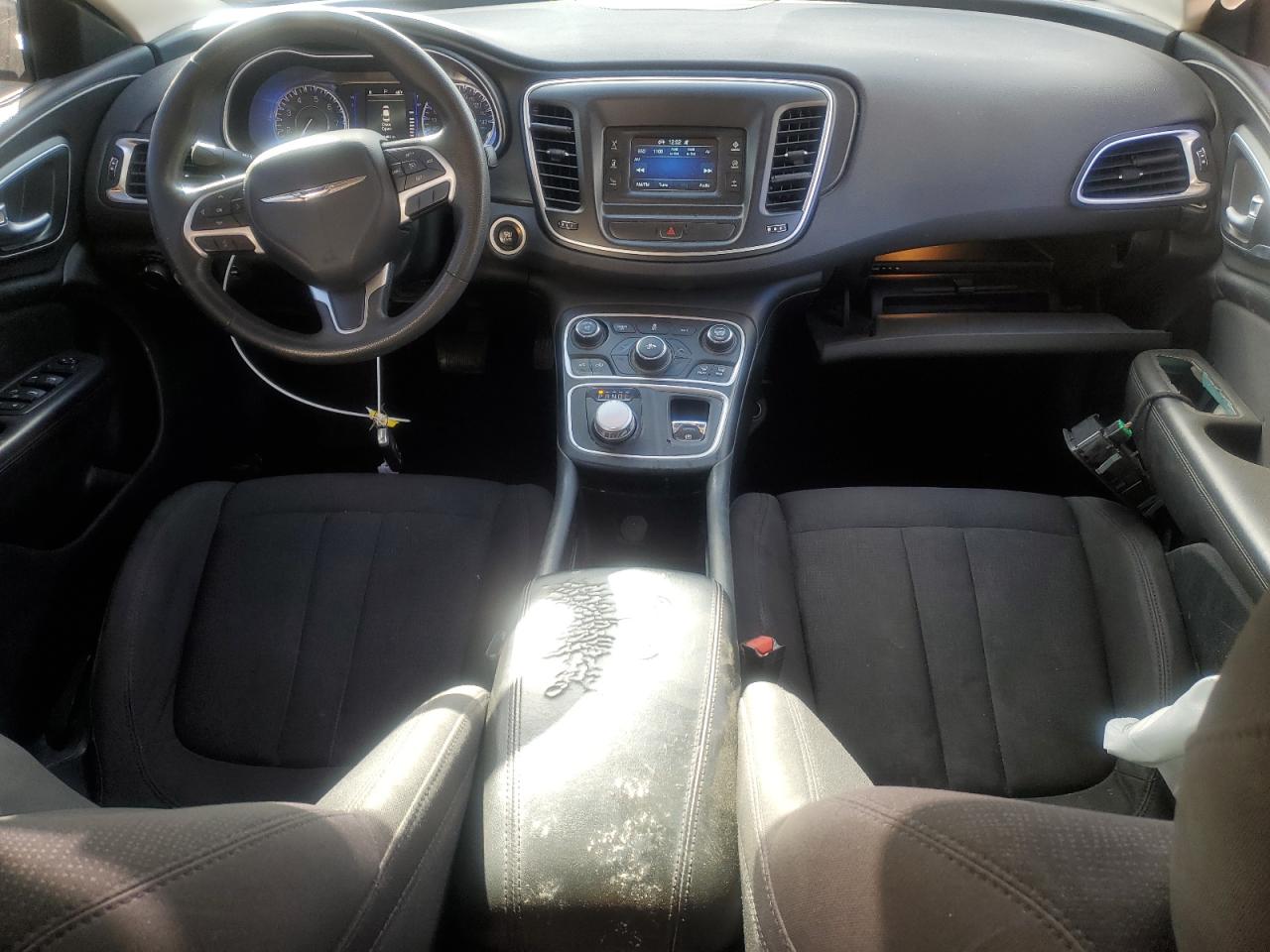 2015 Chrysler 200 - Image 8