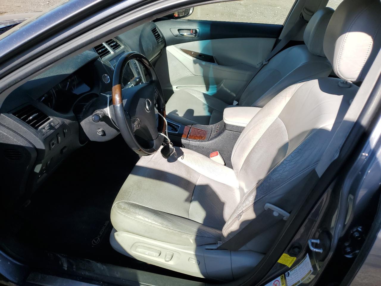 2012 Lexus ES - Image 7