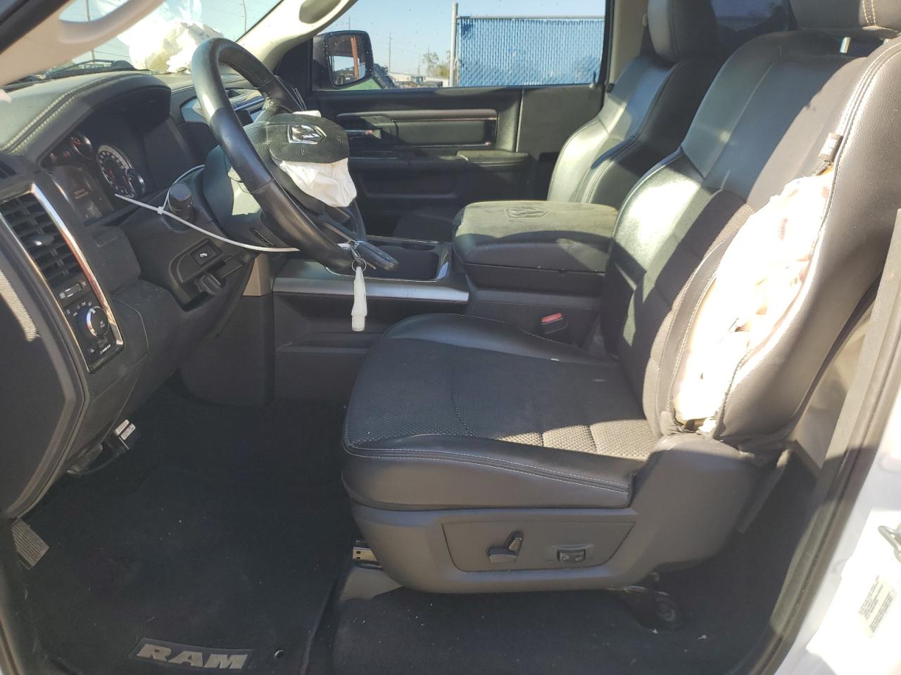 2017 RAM 1500 - Image 7