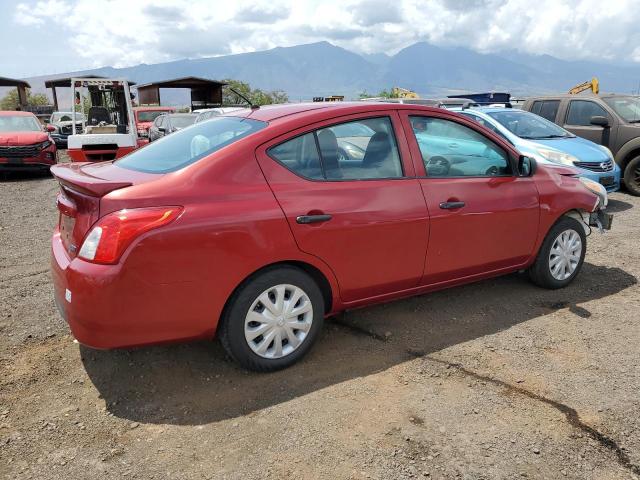  NISSAN VERSA 2015 Красный