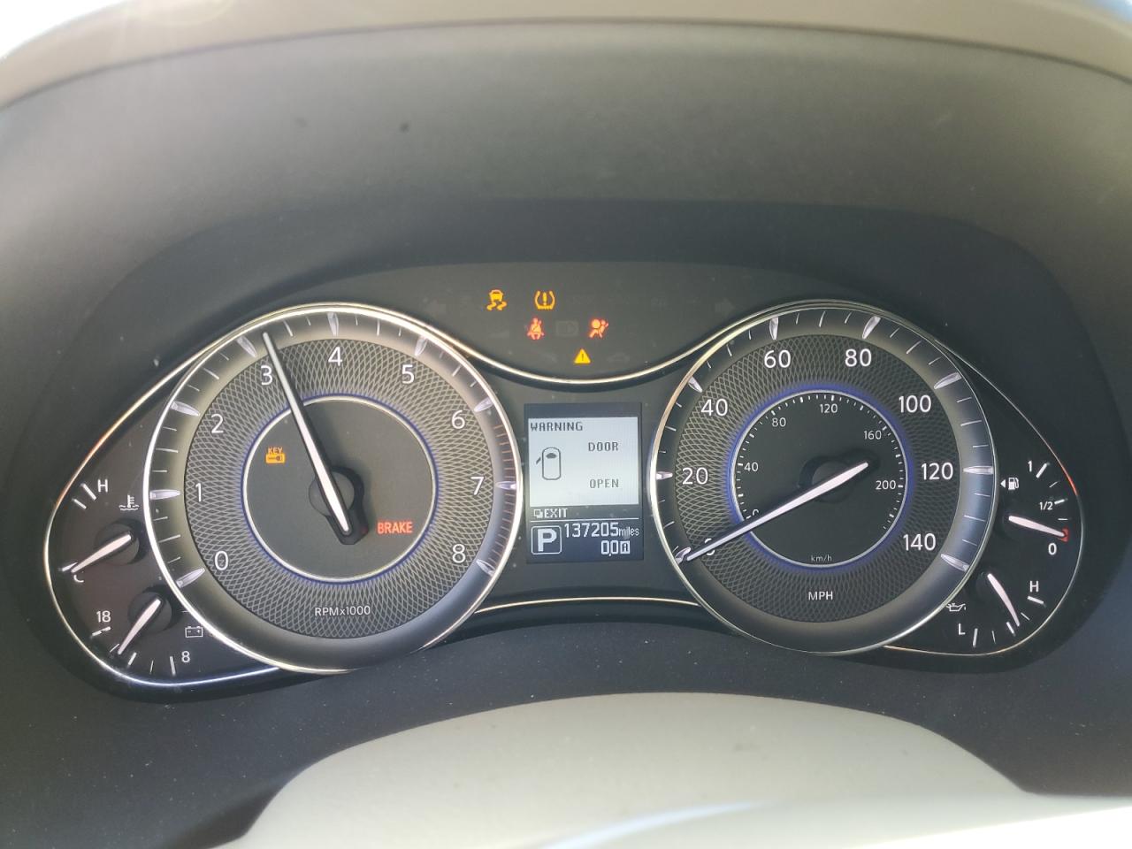 2014 Infiniti QX80 - Image 9