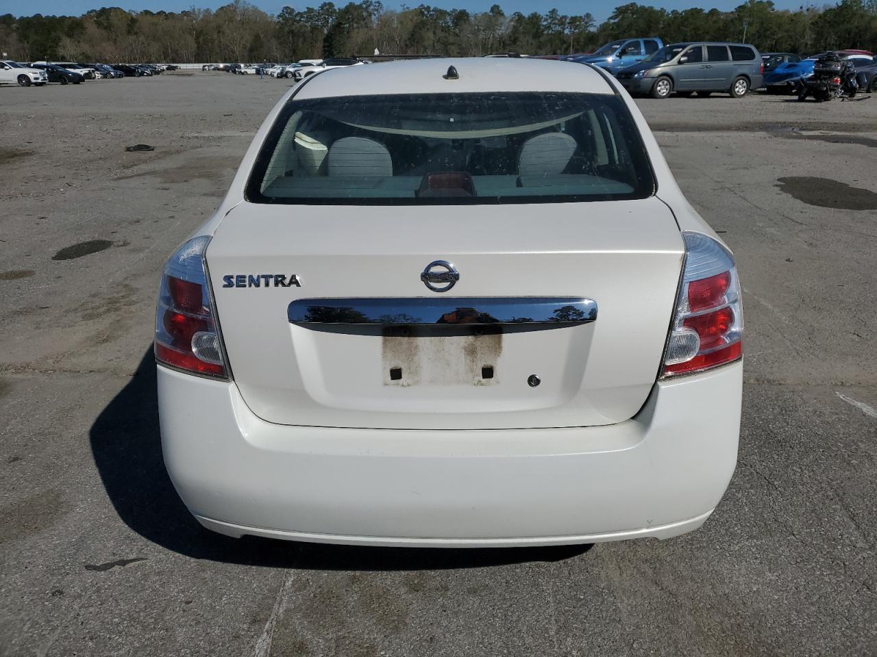 2010 Nissan Sentra - Image 6