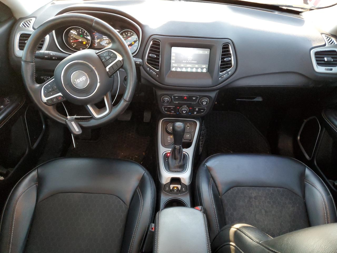 2018 Jeep Compass - Image 8