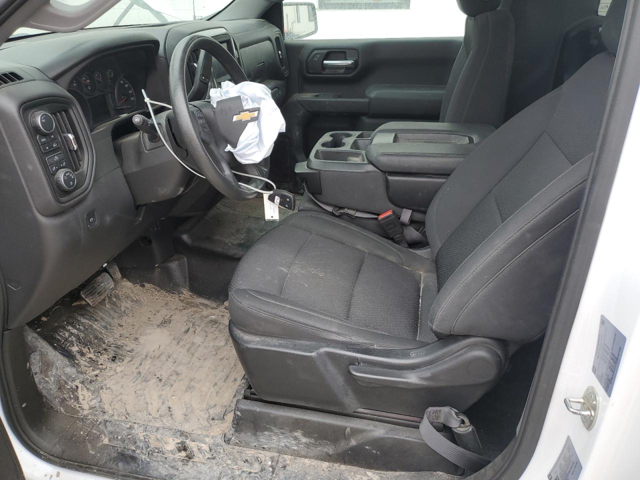 2022 Chevrolet Silverado - Image 7