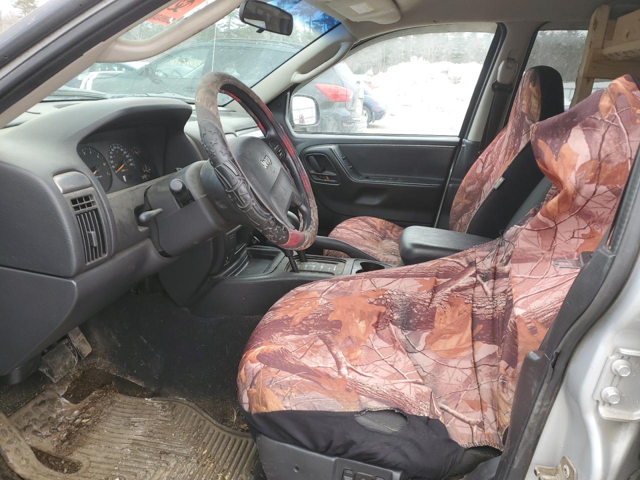 2004 Jeep Grand Cherokee - Image 7