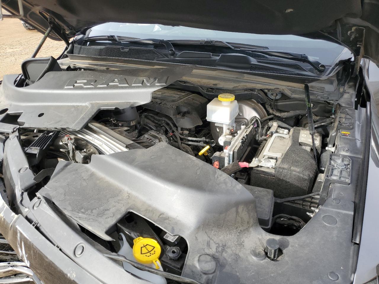2022 RAM 1500 - Image 12