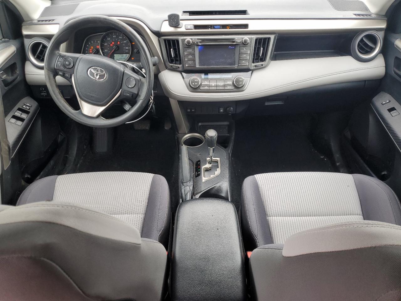 2013 Toyota RAV 4 - Image 8