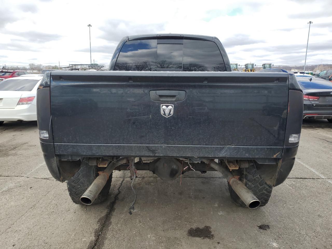 2006 Dodge RAM - Image 6