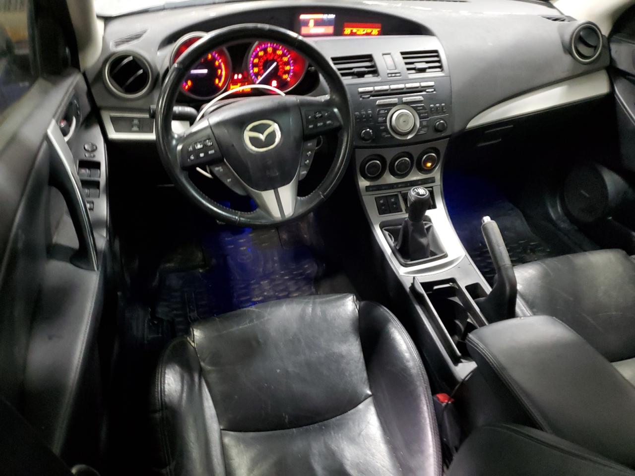2010 Mazda 3 - Image 8