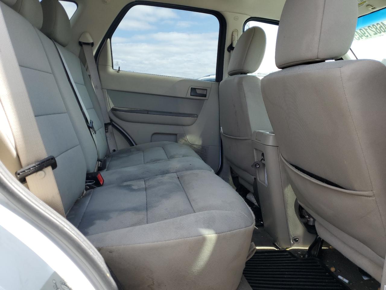 2012 Ford Escape - Image 11