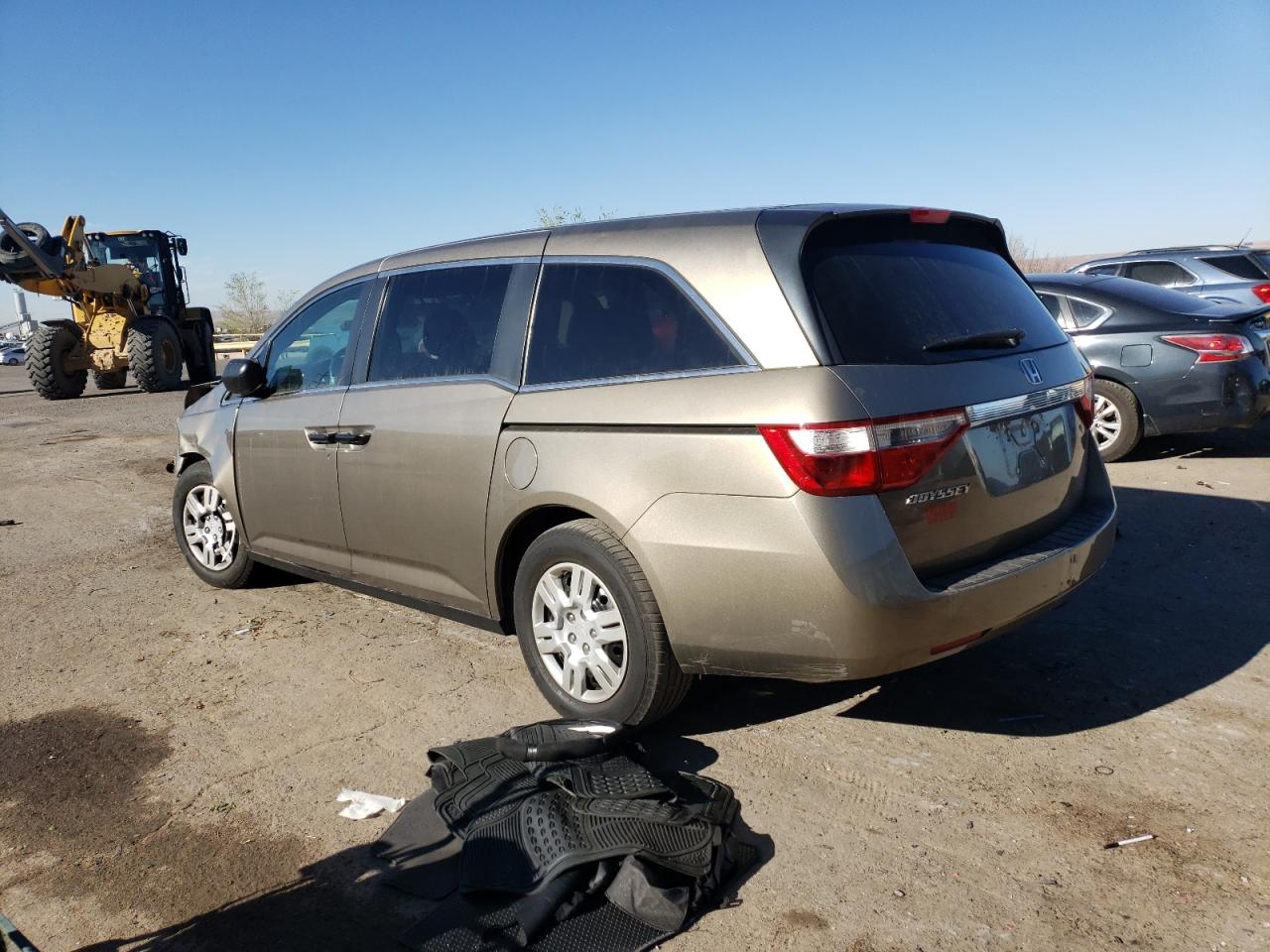 2012 Honda Odyssey - Image 2
