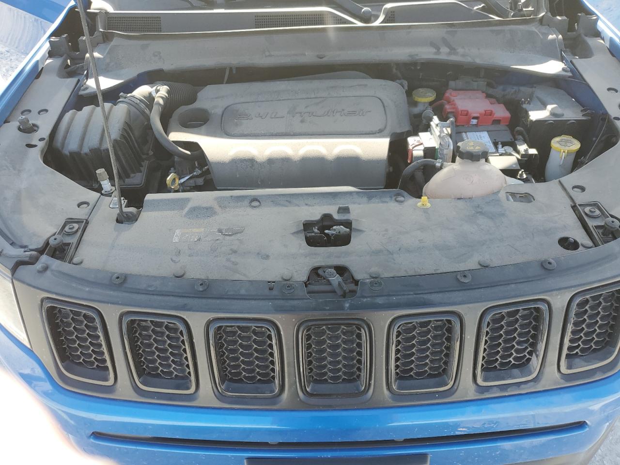 2019 Jeep Compass - Image 12