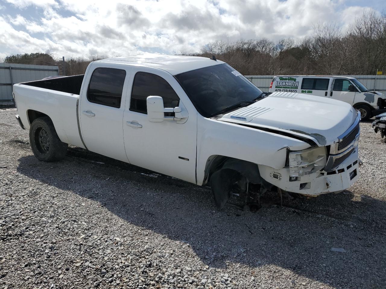 2012 Chevrolet Silverado - Image 4
